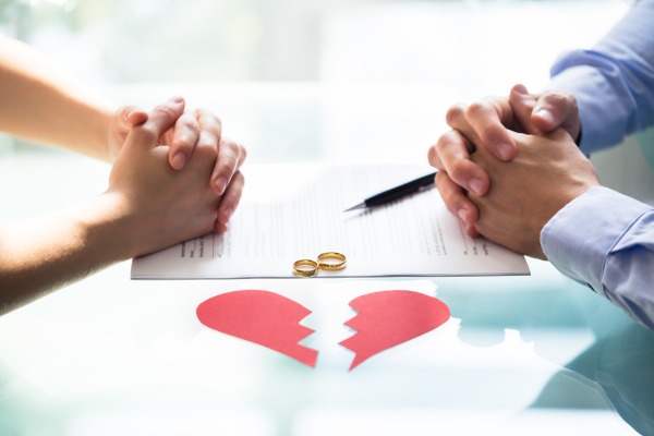 Divorce therapy includes